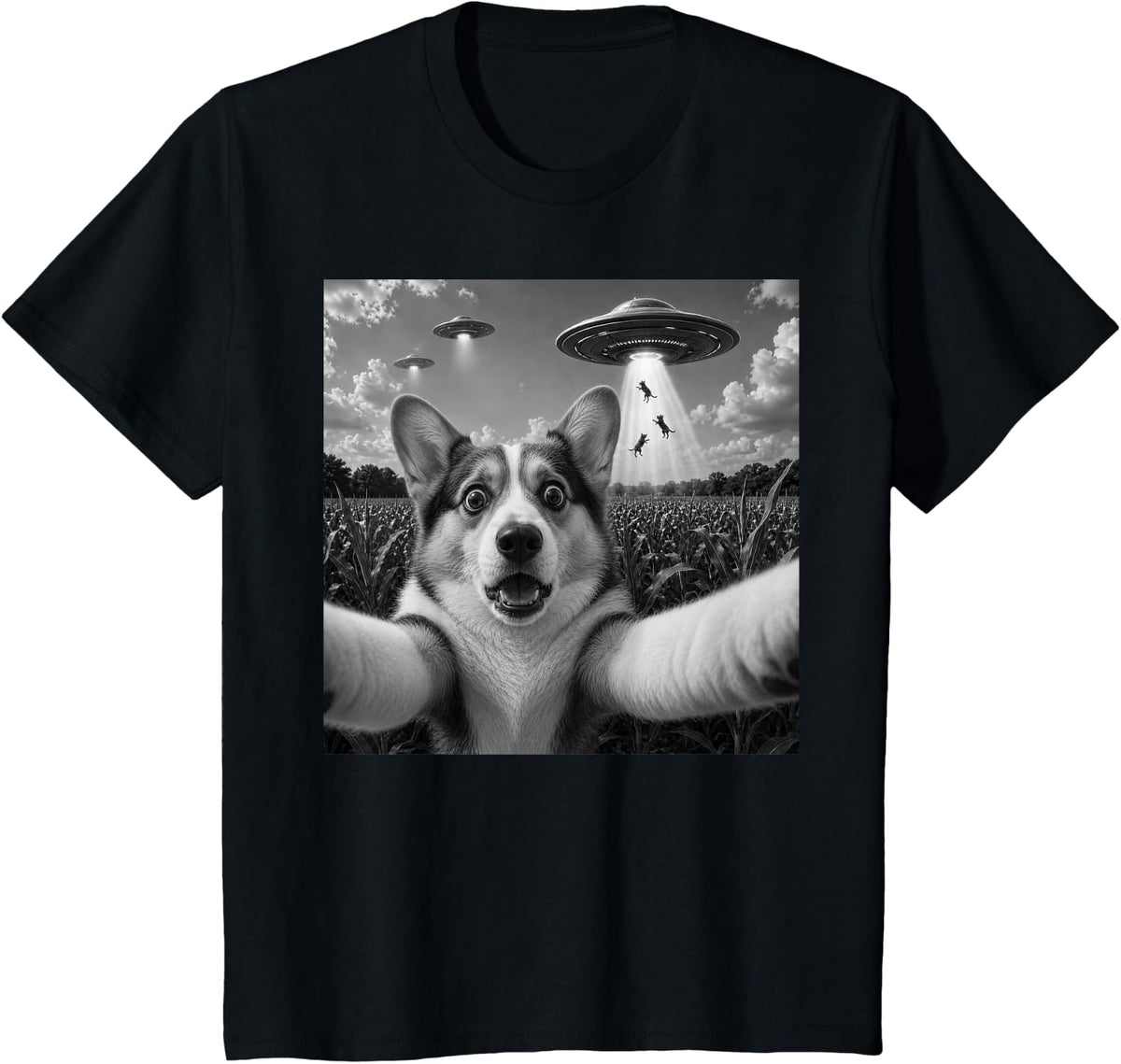 Tri Color Corgi Selfie with UFO Alien Funny Dog Mom Dad T-Shirt - Black